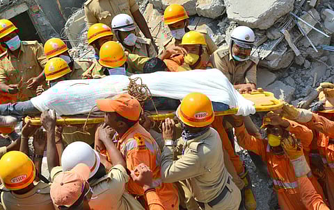The death toll in the Dharwad building collapse in Karnataka went up to 15 on 23 March 2018. (Photo | D Hemanth, EPS)