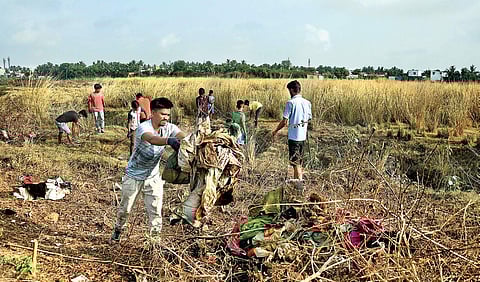 Karthick and the volunteers are now focusing on clearing up the lake in his area. | Ashwin Prasath