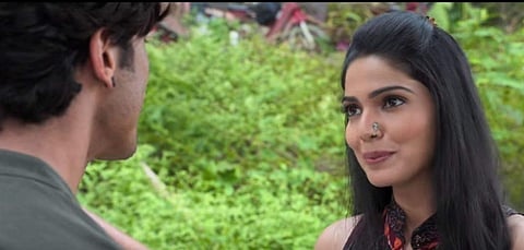 Vidyut Jammwal and Asha Bhat in Junglee. (YouTube screengrab)