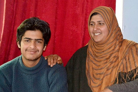 Ghalib Guru with his mother Tabassum. (Photo | PTI)
