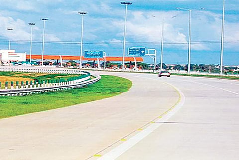 The airport is to come up along the 165-kilometre Yamuna Expressway | Express