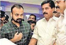 Actor Kunchacko Boban paying his respects at the hospital| ALBIN MATHEW