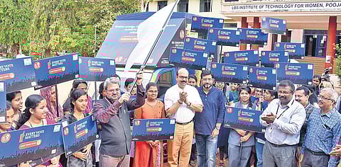 Chief Electoral Officer Teeka Ram Meena flagging off the Cast Your Vote campaign vehicle launched by the The New Indian Express in Thiruvananthapuram on Thursday. TNIE Resident Editor Kiran Prakash, General Manager P Vishnu Kumar, Assistant Manager S Kris