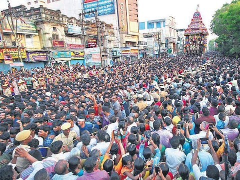 Due to the Chithirai car festival of the Meenakshi Sundereswar temple, voting time was extending up to 8 pm in Madurai | k k sundar