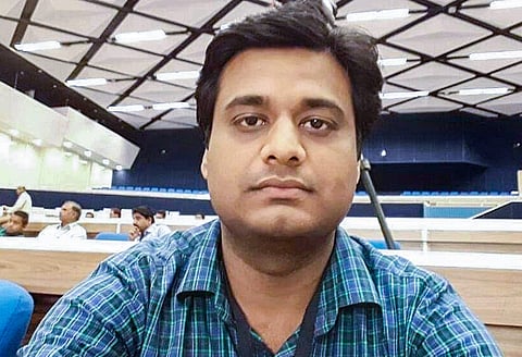 Nodal officer of the Election Commission in-charge of EVMs and VVPATs Arnab Roy posted at Krishnagar under Ranaghat parliamentary constituency in Nadia district is missing for over 24 hours according to officials. Roy was last conducting his poll duty at 