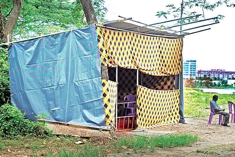 The temporary booth at Ramanthuruthu, which has only 19 voters, all set for the  polling to the Lok Sabha elections which will be held on Tuesday | A Sanesh