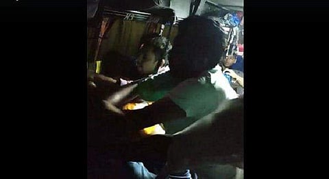 Kallada travels staffers attacking passengers. (Screengrab)