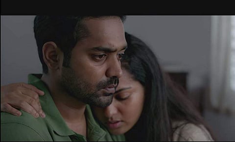 Asif Ali and Parvathy in Uyare. (YouTube screengrab)