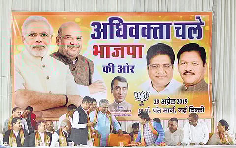 Senior BJP leaders Bhupendra Yadav and Shyam Jaju at a ceremony organised to 400 lawyers joining the saffron party in New Delhi on Monday. Jaju will handle the campaign for high-profile East Delhi candidate Gautam Gambhir | Naveen Kumar