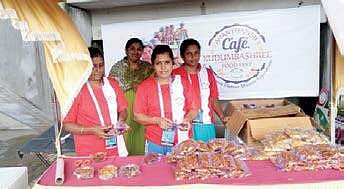 Kudumbashree members