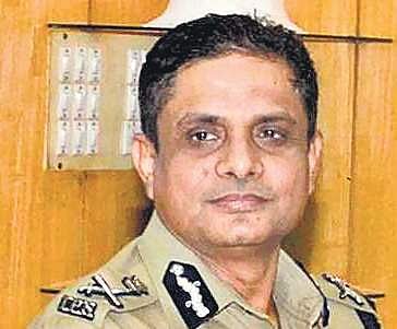 SC asks former Kolkata top cop Rajeev Kumar to reply to CBI plea for arrest