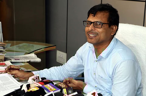 Meteorological Centre Bhubaneswar director Habibur Rahaman Biswas addressing mediapersons over cyclone Fani in Bhubaneswar on Tuesday | Irfana