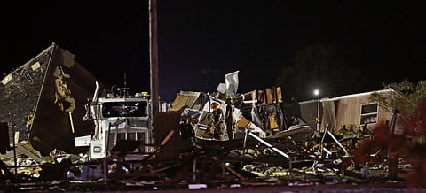 'We're trapped': Likely tornado rips through Oklahoma town