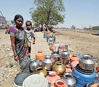 One of the fastest growing residential areas in the IT corridor of the city, Neknampur, has just 47 pipe water connections from the HMWSSB. (Photo | EPS)