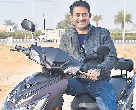 Okinawa Scooters aims to sell 1 lakh Electric two-wheelers in FY 2020