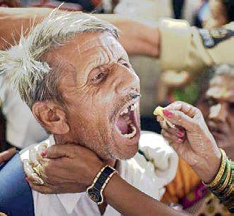 Five lakh people expected for fish prasadam this year, says Bathini family