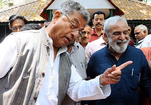 Girish Karnad gestures after addressing the media in Bangalore as Jnanpith awardee U R Ananthamurthy looks on. (File Photo | EPS)