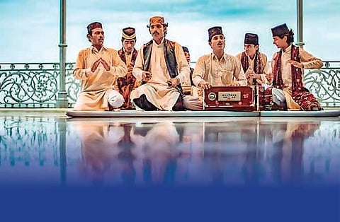 Traditional Langhas and Manganiyar sing songs that are passed on, as a form of the oral history of the desert.