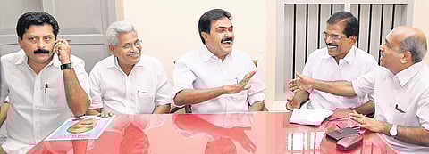 KC(M) vice-chairman Jose K Mani interacting with party’s senior leaders before the meeting in Kottayam on Saturday | Vishnu Prathap