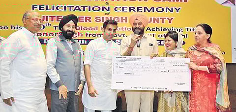 Former cricketer Gautam Gambhir felicitates Jitender Singh Shunty | express