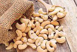 Govt, Oppn clash over alleged irregularities in cashew import