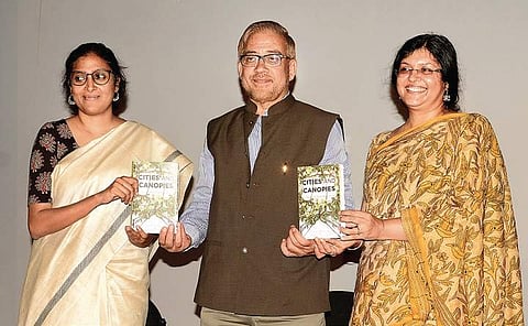 Harini Nagendra, Raghavendra Gadagkar and Seema Mundoli    Shriram BN