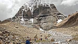 31 Mansarovar pilgrims stuck near Nepal-China border, travel agency says 'all are safe'