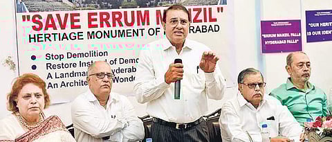 Nawab Shafath Ali Khan, kin of Nawab Fakhrul Mulk along with other relatives appealing to the State government not to demolish Errum Manzil. (Photo | Vinay Madapu, EPS)