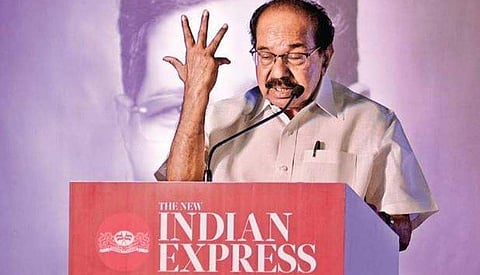 Former Chief Minister M Veerappa Moily making a point during ‘Seva Samman’ award presentation ceremony in Bengaluru on Saturday | Express