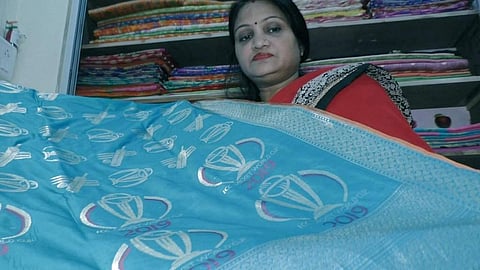 The weavers are making 16 special silk saris that would be presented to the wives or mothers of the team members. (Photo | Twitter)