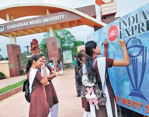 Students participate in the campaign near Gangadhar Meher  University in Sambalpur on Tuesday | Express