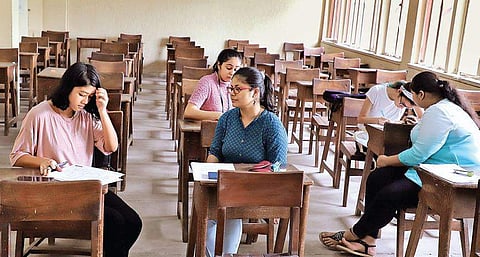 Considering the high vacancy under the EWS category in the entry level seats in the city private schools, the time limit to submit the representations now is hereby extended up to February 2, 2024. 