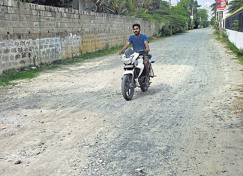 The road has not been relaid for more than eight years. (Photo | Ashwin Prasath, EPS)
