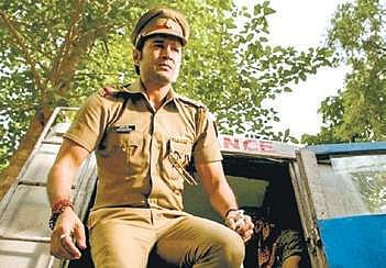 Rajeev Khandelwal plays a cop in Pranaam
