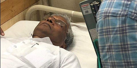 Karnataka Congress MLA Shrimant Patil undergoing treatment for chest related ailments. (Photo | ANI, Twitter)