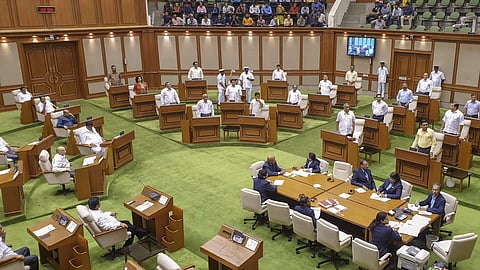Goa assembly: Oppn MLAs attempt to raise issue of Speaker's scam allegations against minister