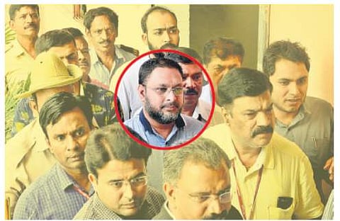 IMA Jewels founder Mohammed Mansoor Khan being produced before court, in Bengaluru (Photo | Shriram BN, EPS)