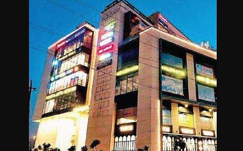 Representational image