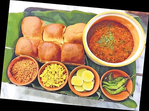Misal Pav
