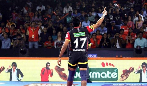 Bengaluru Bulls' Pawan Sehrawat during the match (Photo | Twitter @BengaluruBulls)