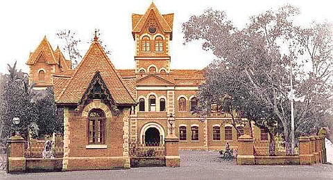 College of Engineering, Thiruvananthapuram, started its first batch at the present Post Master General building in 1939