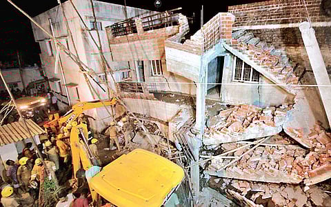 Rescue works in full swing at Checkanurani, where an under-construction building caved in, killing one and injuring at least four, in Madurai on Friday. (Photo | EPS/K K Sundar)