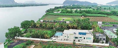 Chandrababu Naidu's guest house in Undavalli