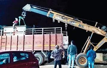 Emergency pump being removed from Nagarjuna sagar (Photo |EPS)