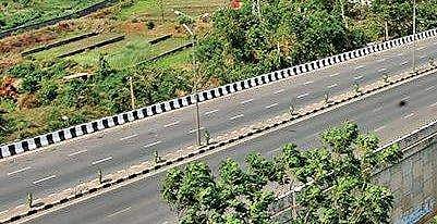 NH-4 finally opened for heavy vehicles 