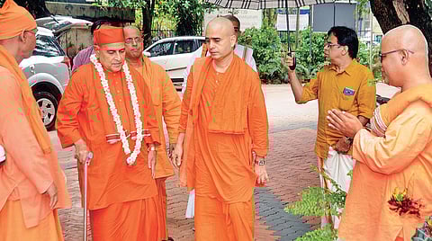 Ramakrishna Mission deputy chairman Gauthamanand Maharaj arriving at the Sree Ramakrishna Ashram in Vyttila on Saturday. The Maharaj then conducted a satsang for devotees | EXPRESS