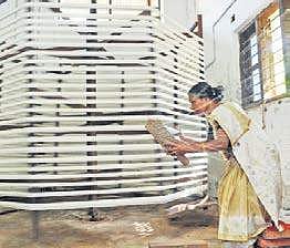 Paravoor weavers to launch organic baby clothes