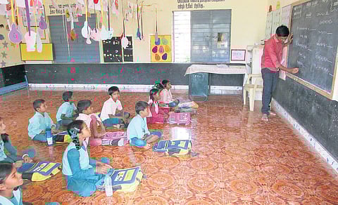 A class in progress at Manchukondapalli