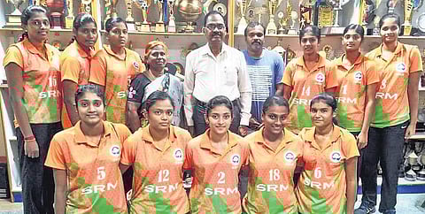SRM IST team that won the Sunder Memorial volleyball tournament