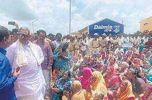 Siddaramaiah at a rehabilitation centre in Gadag on Monday I Express